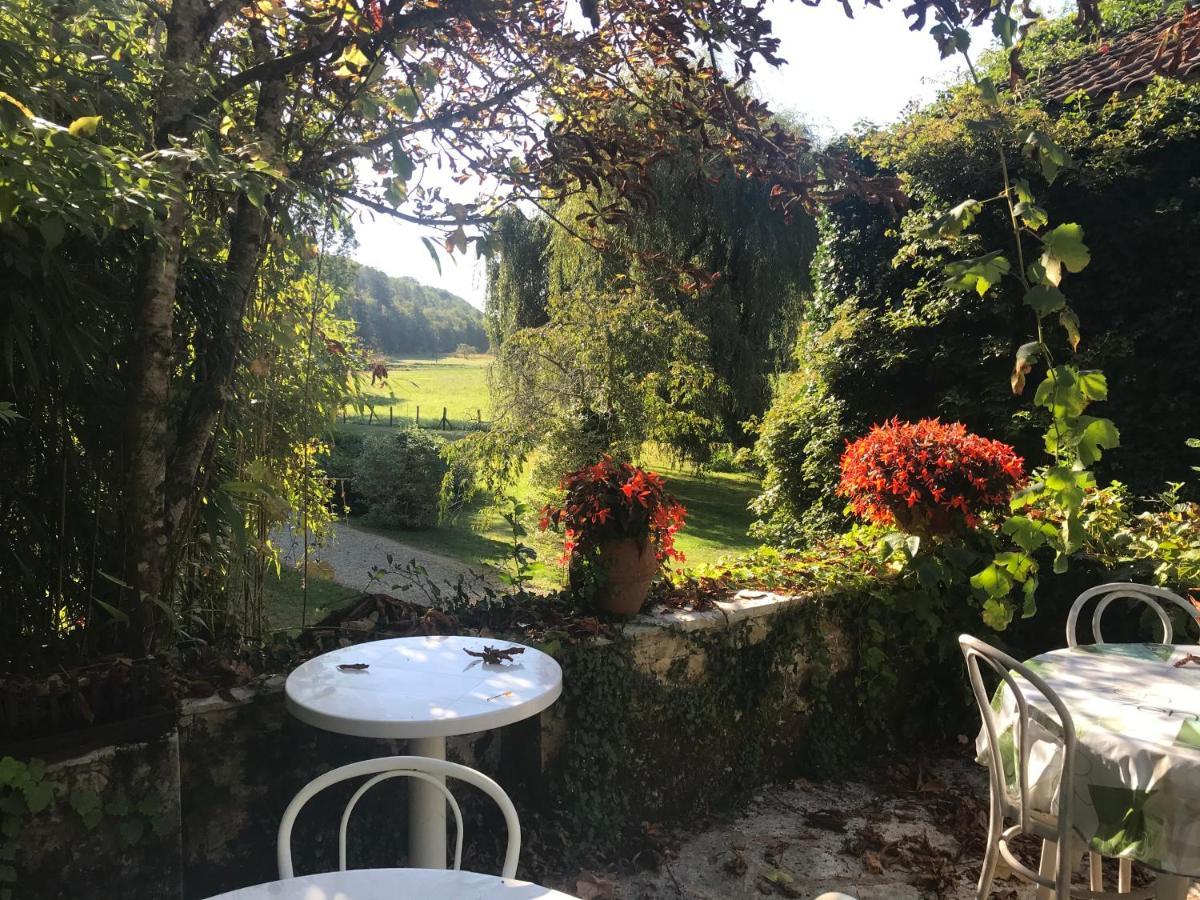 Bed&Breakfast Le Moulin Neuf Saint-Alvère Exterior foto
