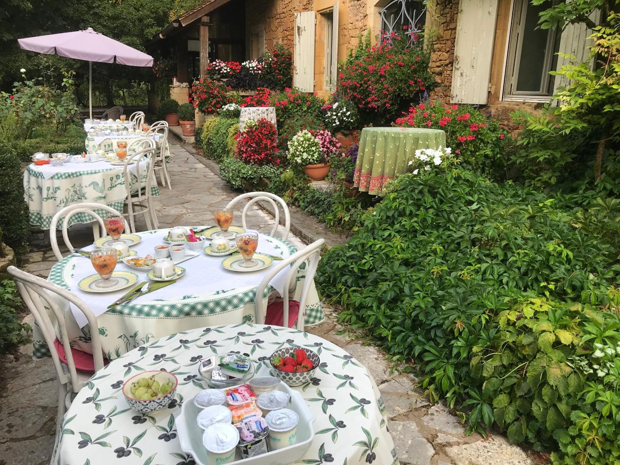 Bed&Breakfast Le Moulin Neuf Saint-Alvère Exterior foto